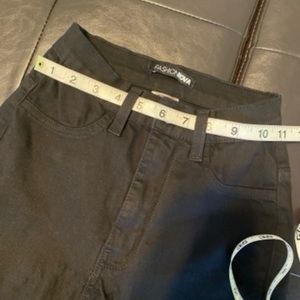 Extreme high rise black jegging